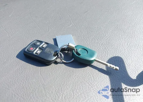 2002 Jaguar S-Type 4.0L V8 из США, поврежденный, VIN SAJDA01P52GM24621